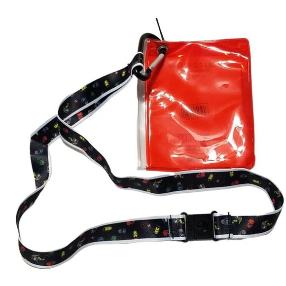 Bioworld Marvel Classic Superhero Logos Lanyard with ID Pouch (ages 14+) - Picture 4 of 8